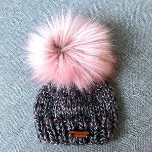Baby winter hat with Pom